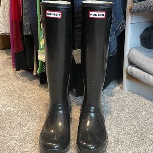 Hunter Boots, Shiny